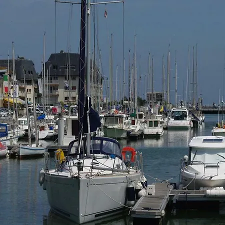 A 2 Minutes De La Plage De *